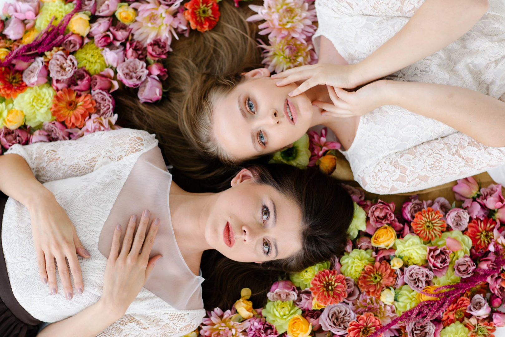 Panna Młoda w kwiatach