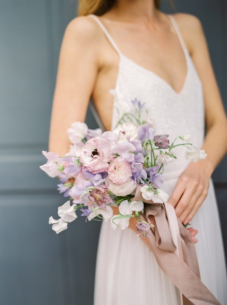 klasyczny bukiet ślubny w stylu Meghan Markle